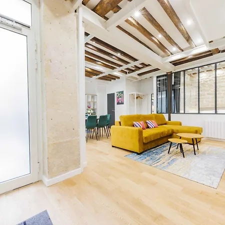 Chic In Ideally Located For 6p Διαμέρισμα *