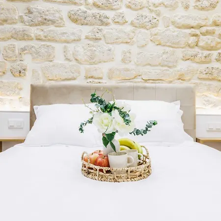 Chic In Ideally Located For 6p * Paris