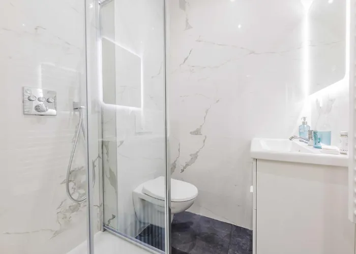 Chic In Ideally Located For 6p Apartmán *