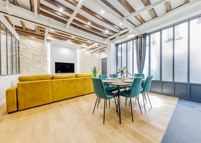 Chic In Ideally Located For 6p