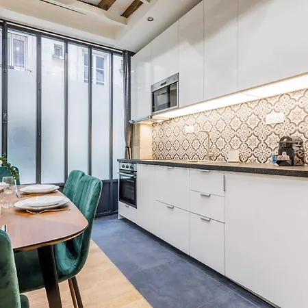 Appartamento Chic In Ideally Located For 6p *