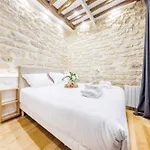 Chic In Ideally Located For 6p Paris